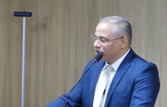 edvaldo-e-evilasio-tomam-posse-em-cabedelo;-vice-assume-interinamente