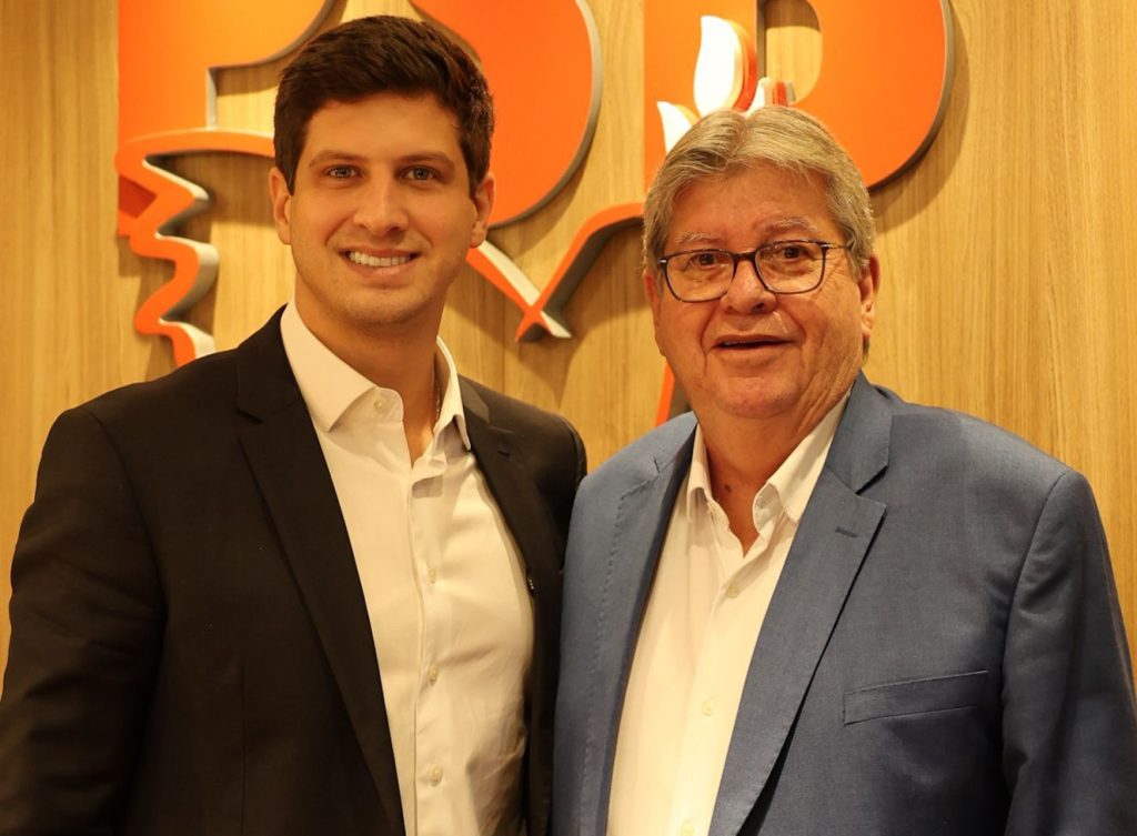joao-azevedo-participa-de-reuniao-da-executiva-nacional-do-psb-em-brasilia