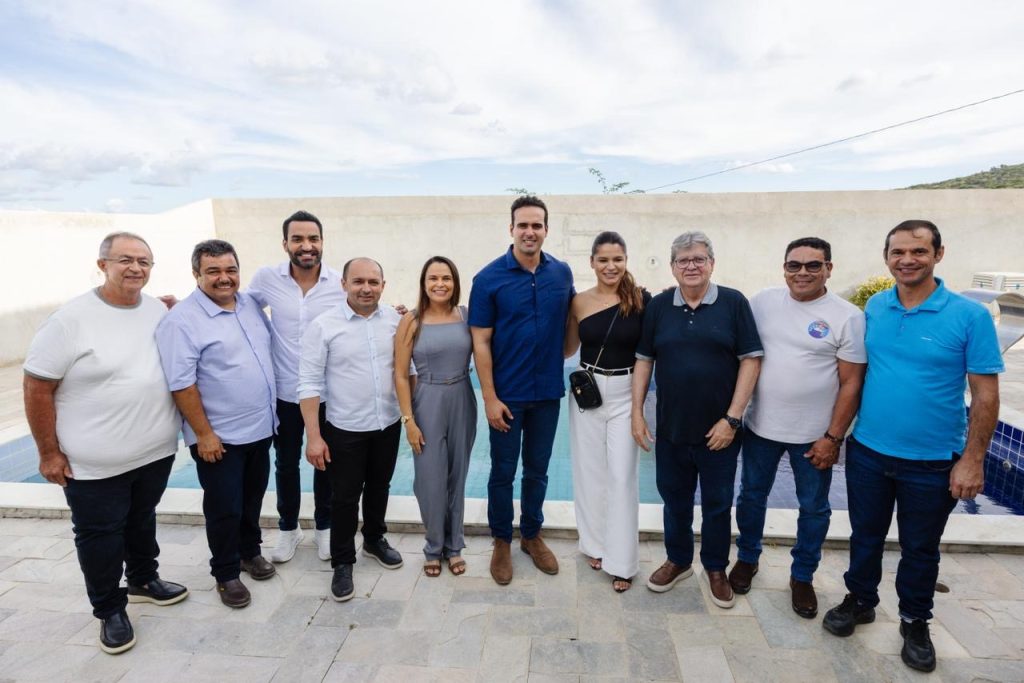 em-visita-ao-curimatau,-joao-azevedo-destaca-obras-e-reforca-compromisso-de-seguir-trabalho-pela-regiao