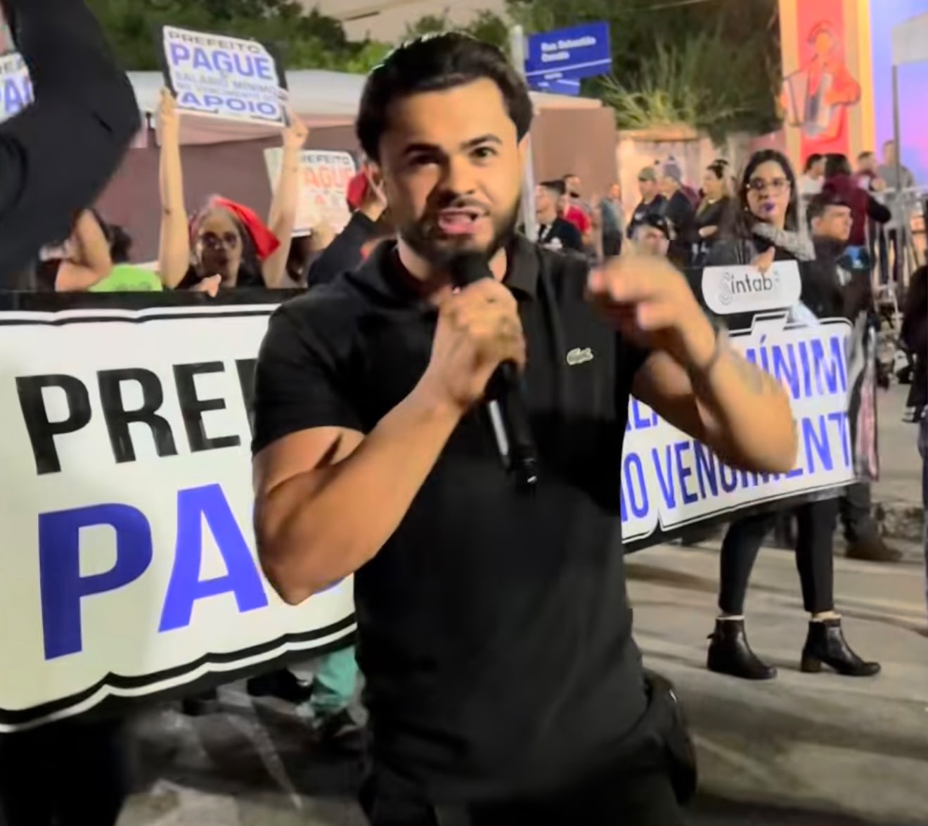 video:-servidores-de-cg-protestam-por-pagamento-de-salarios-na-abertura-do-sao-joao