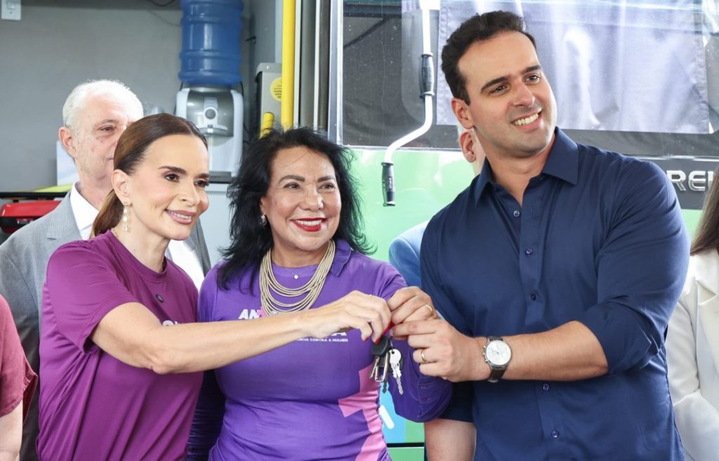 lucas-ribeiro-destaca-reducao-de-feminicidios-na-pb-e-entrega-veiculo-do-antes-que-aconteca