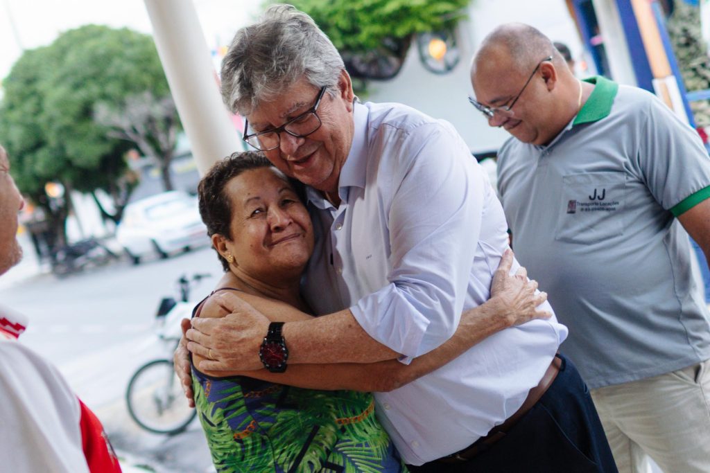joao-azevedo-visita-municipios-do-vale-do-mamanguape-e-populacao-agradece-legado