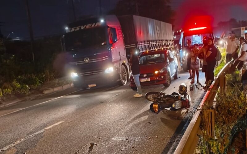 mulher-morre-e-motociclista-por-aplicativo-fica-ferido-em-acidente-com-carreta,-em-jp