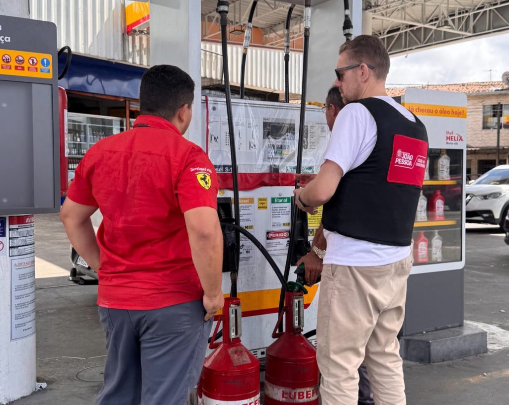 operacao-interdita-bico-de-gasolina-em-posto-de-joao-pessoa