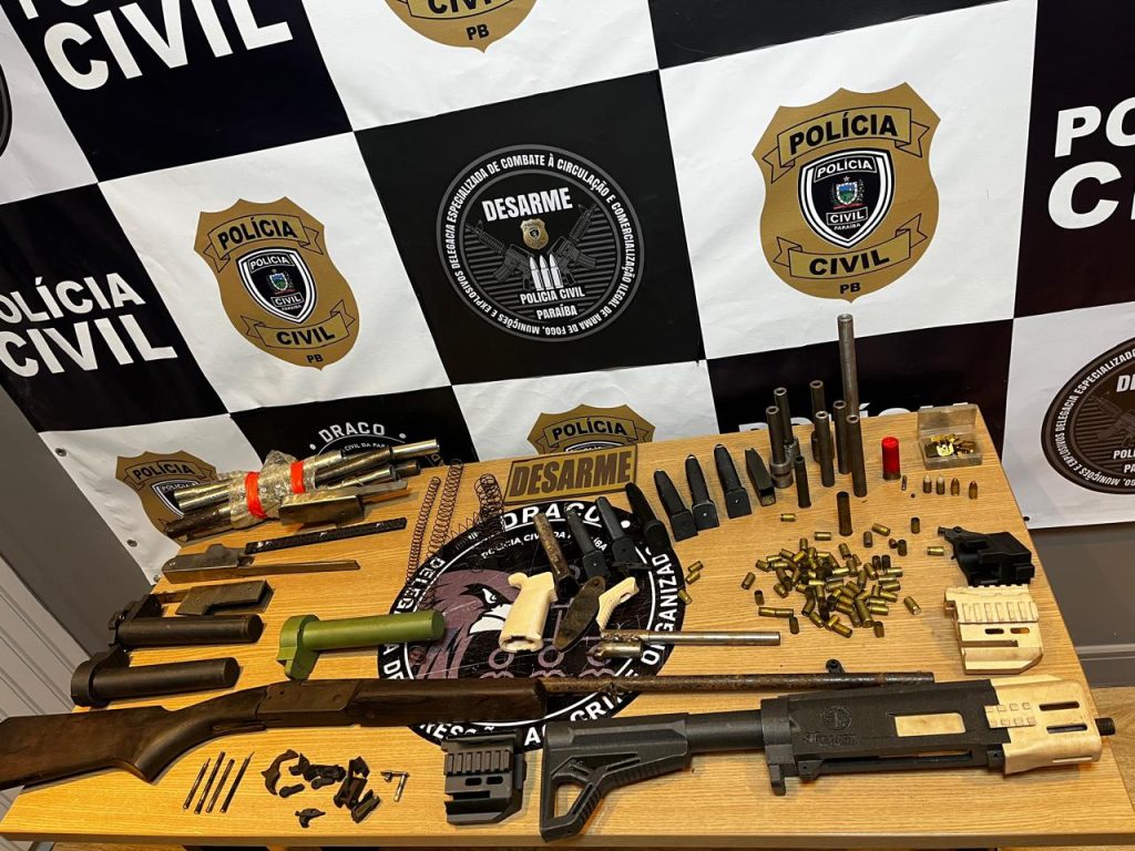 policia-localiza-imovel-usado-para-fabricacao-clandestina-de-armas-de-fogo-e-prende-suspeito,-na-pb