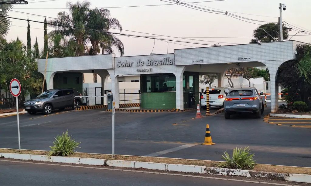 moraes-suspende-visitas-a-bolsonaro-na-prisao-domiciliar