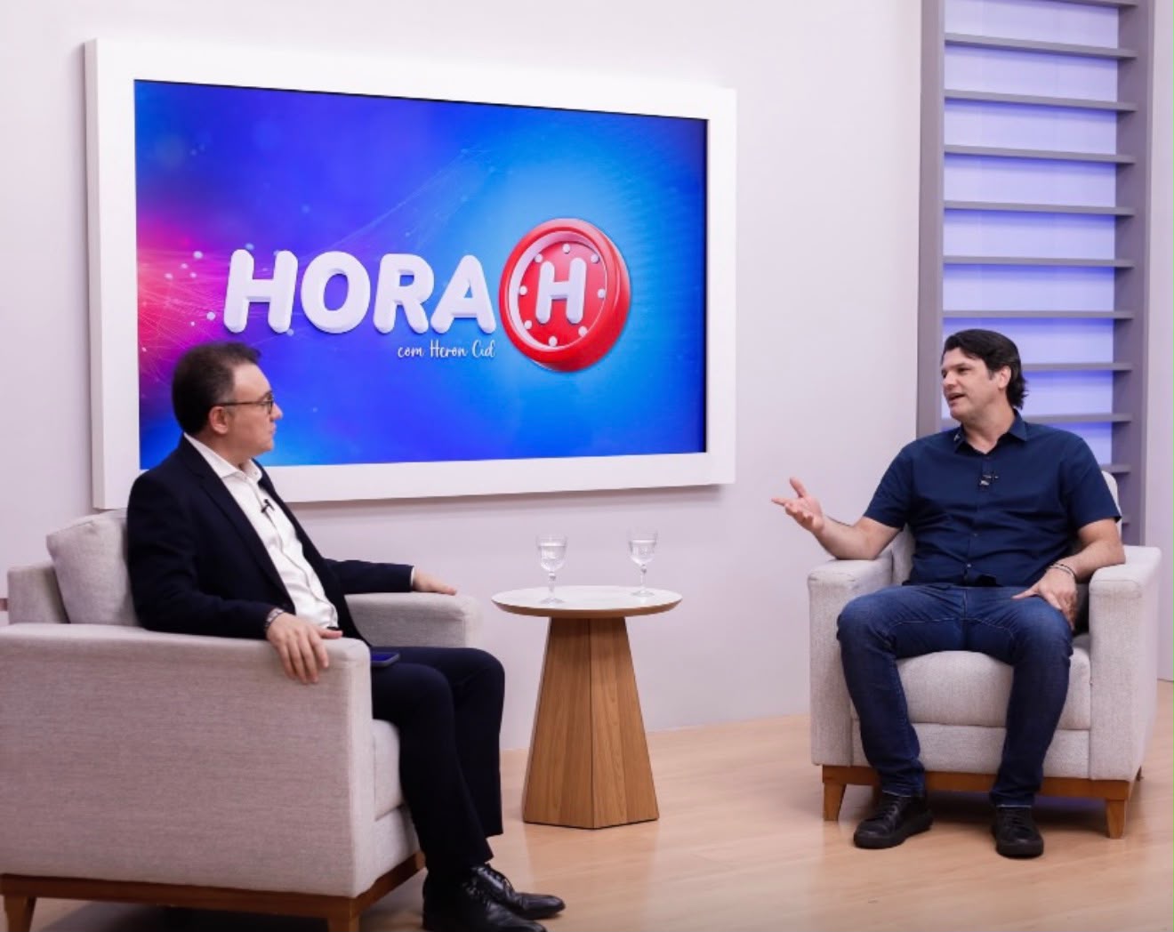 leo-cogita-votar-em-apenas-um-senador-e-diz-que-esticara-decisao-“ate-conversar-com-joao”