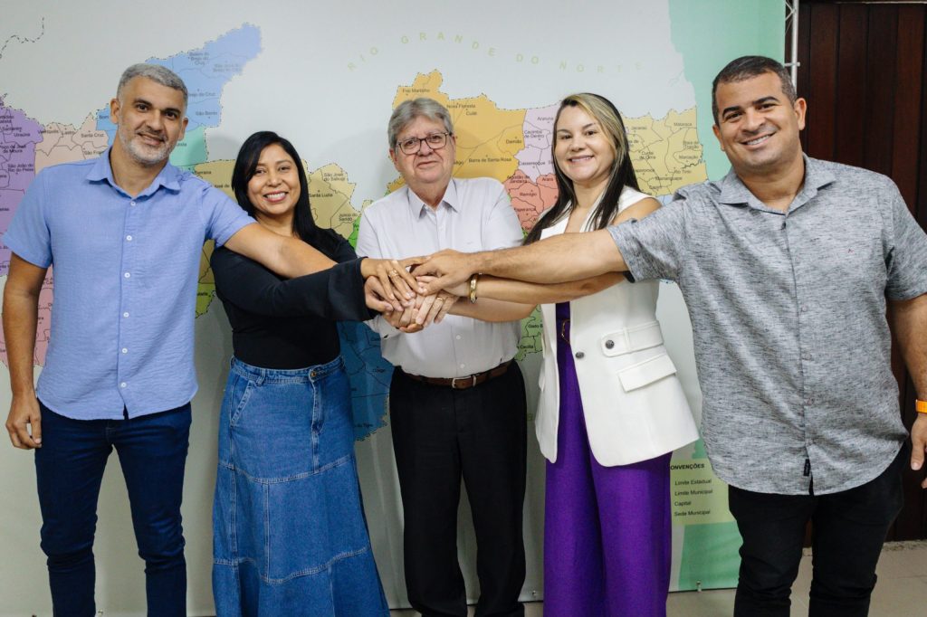 prefeita-e-ex-prefeita-de-marcacao-ratificam-apoio-a-joao-azevedo-e-destacam-acoes-no-municipio