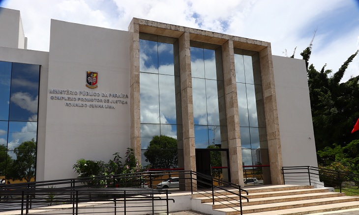 mp-aciona-justica-para-reduzir-carga-horaria-de-professores-em-concurso-de-cg