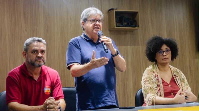 psol-e-rede-oficializam-apoio-a-pre-candidatura-de-joao-azevedo-ao-senado