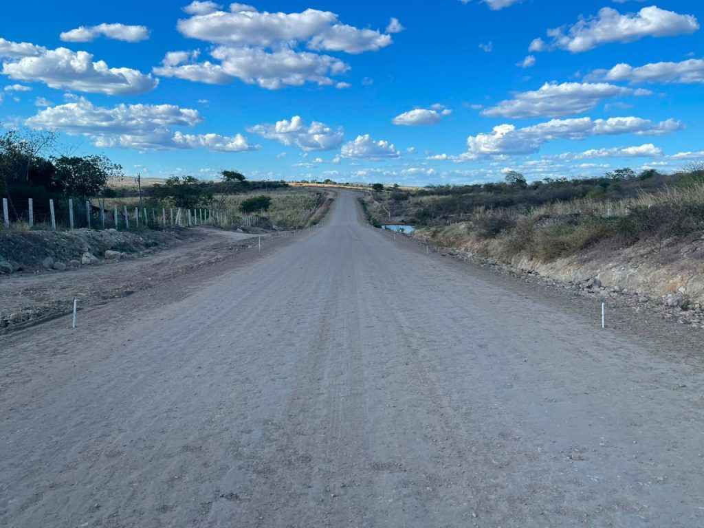 obra-de-pavimentacao-no-alto-sertao-deve-ser-concluida-ate-o-final-do-ano