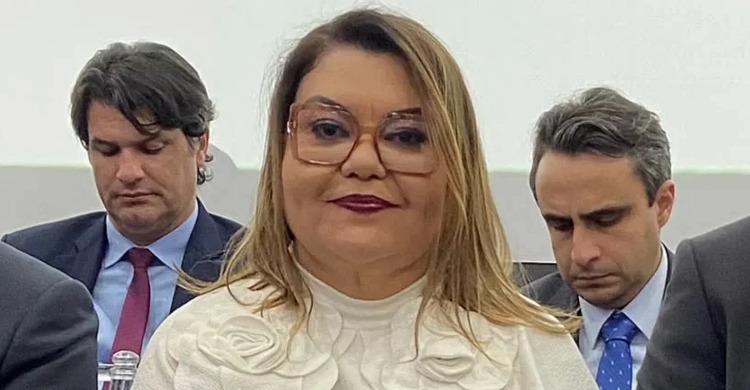 janaina-andrade-toma-posse-e-se-torna-a-primeira-mulher-a-chefiar-o-mpf-na-paraiba