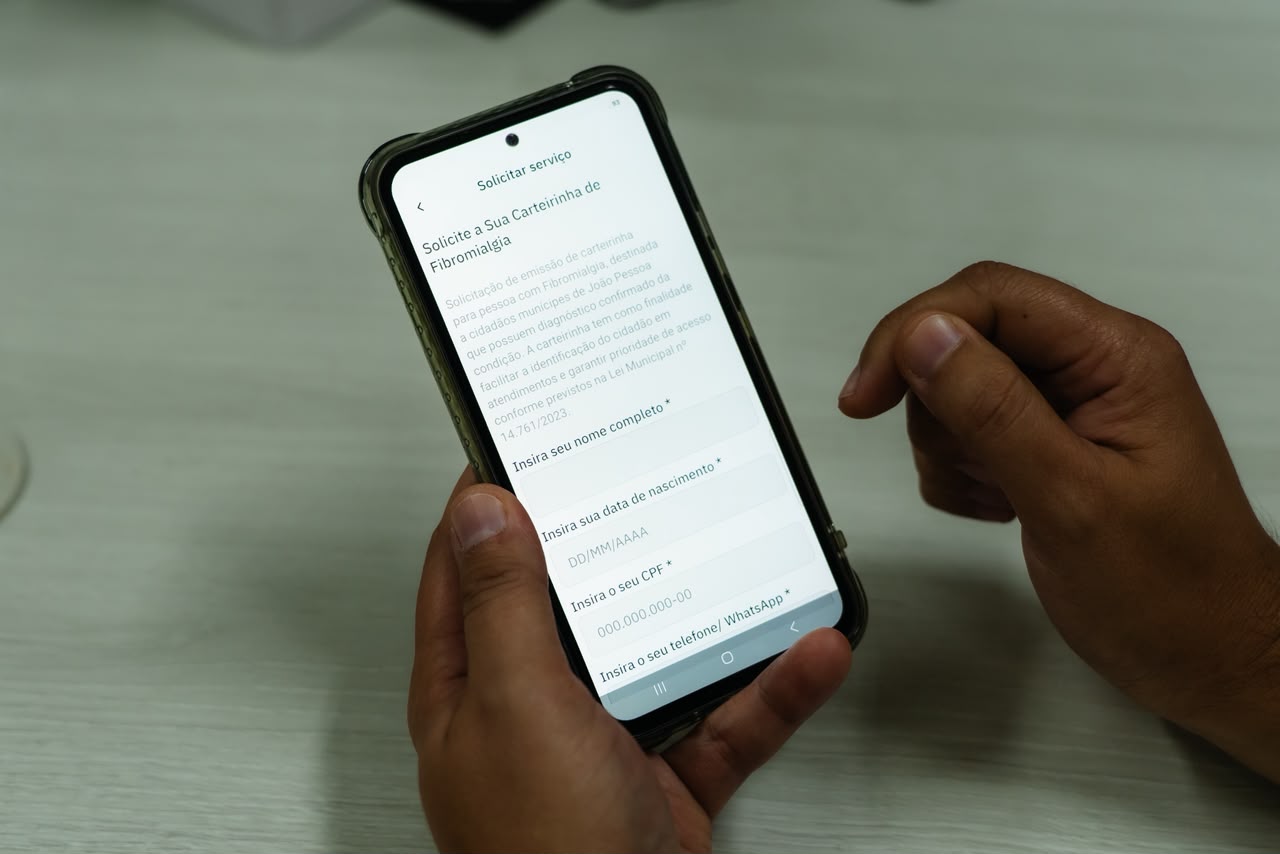 joao-pessoa-na-palma-da-mao:-carteira-de-fibromialgia-passa-a-ser-emitida-exclusivamente-pelo-app