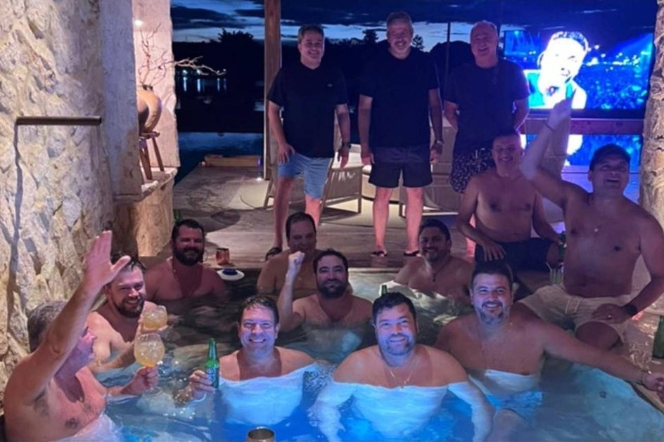pf-revela-foto-de-efraim-filho-em-festa-privada-com-investigado-nas-fraudes-do-inss
