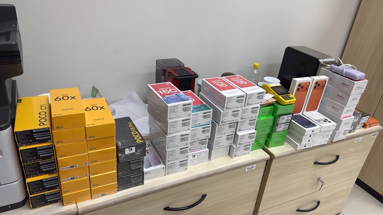 pf-prende-homem-com-celulares-e-perfumes-irregulares-em-campina-grande