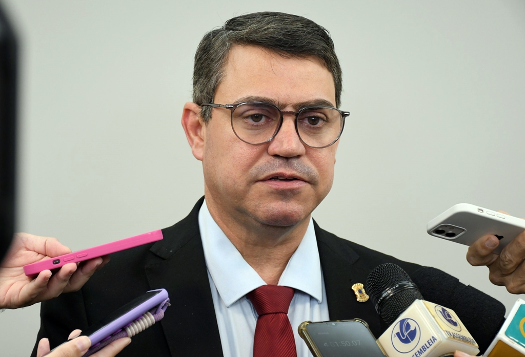 defesa-contesta-mpe-e-sustenta-que-dinho-esta-apto-a-disputar-eleicao