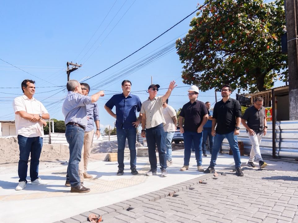 leo-bezerra-anuncia-entrega-do-largo-do-santuario-da-penha