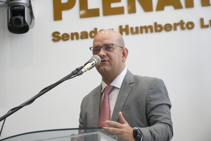 bruno-farias-assume-lideranca-da-bancada-de-base-do-prefeito-leo-bezerra