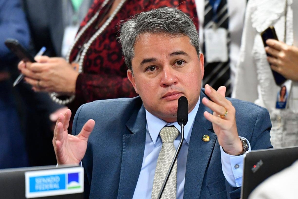 tre-nega-pedido-de-efraim-pra-retirar-video-de-lucas-que-o-envolve-no-escandalo-do-inss
