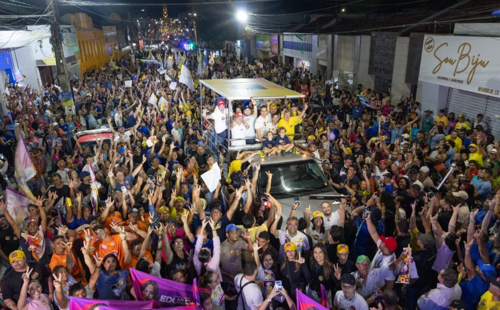 lucas-encerra-caravana-com-comicio-em-solanea-apos-passar-por-sete-cidades-e-mais-de-70-km