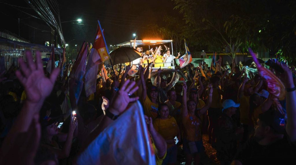 joao-assume-compromisso-de-buscar-recursos-no-senado-para-o-hospital-de-mari