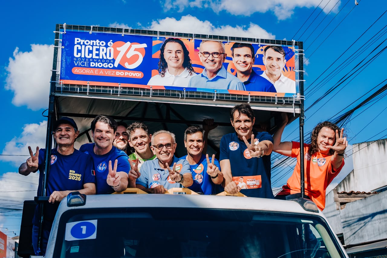 cicero-lucena-e-aliados-fazem-carreata-em-campina-grande