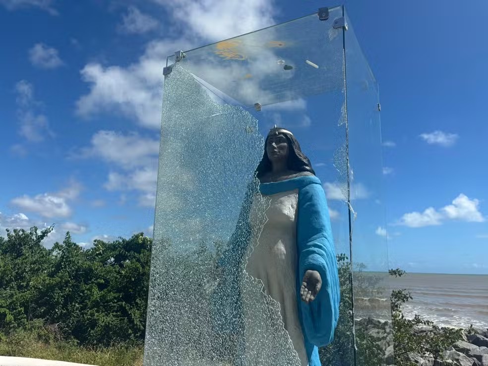 estatua-de-iemanja-em-joao-pessoa-e-alvo-de-vandalismo,-neste-sabado