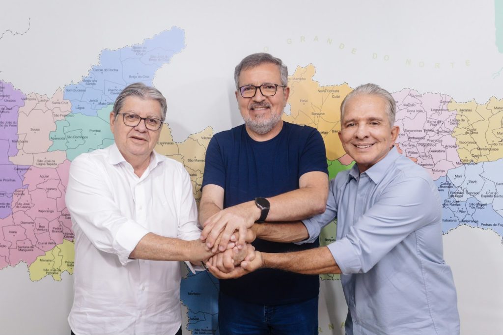 grupo-politico-da-prefeita-de-areia-retira-apoio-a-veneziano-e-adere-a-candidatura-de-joao