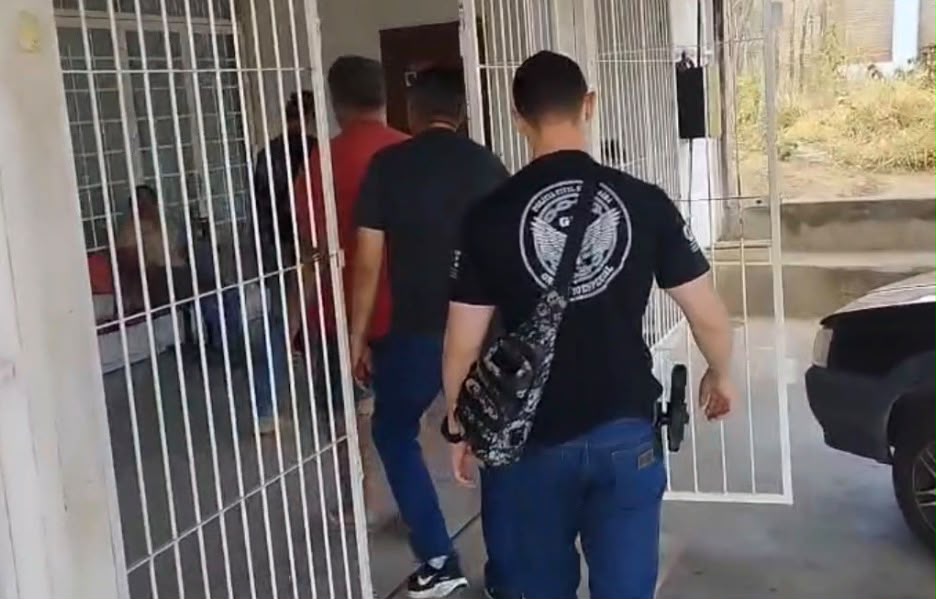 homem-e-preso-em-flagrante-suspeito-de-maus-tratos-e-carcere-privado-contra-filhas-na-pb