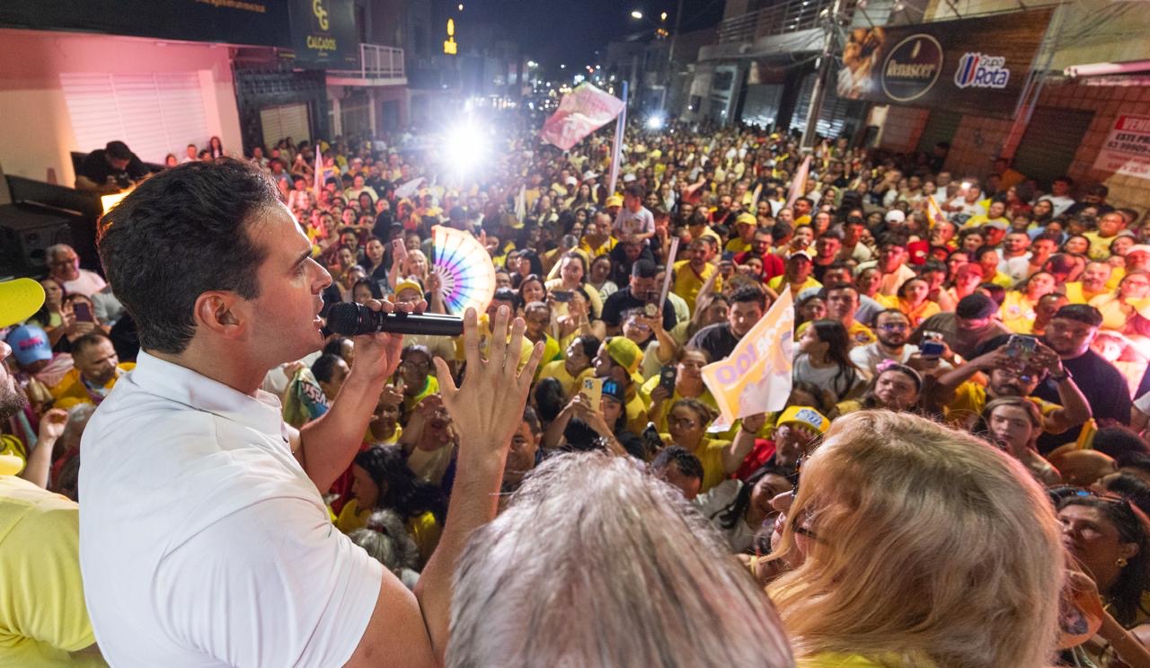 lucas-anuncia-vila-olimpica-e-destaca-nova-adutora-durante-comicio-em-catole-do-rocha
