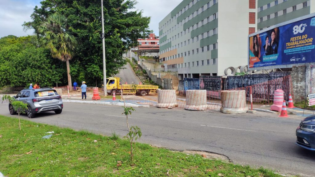 transito-sofre-alteracao-em-tambauzinho-para-execucao-de-servico-de-drenagem