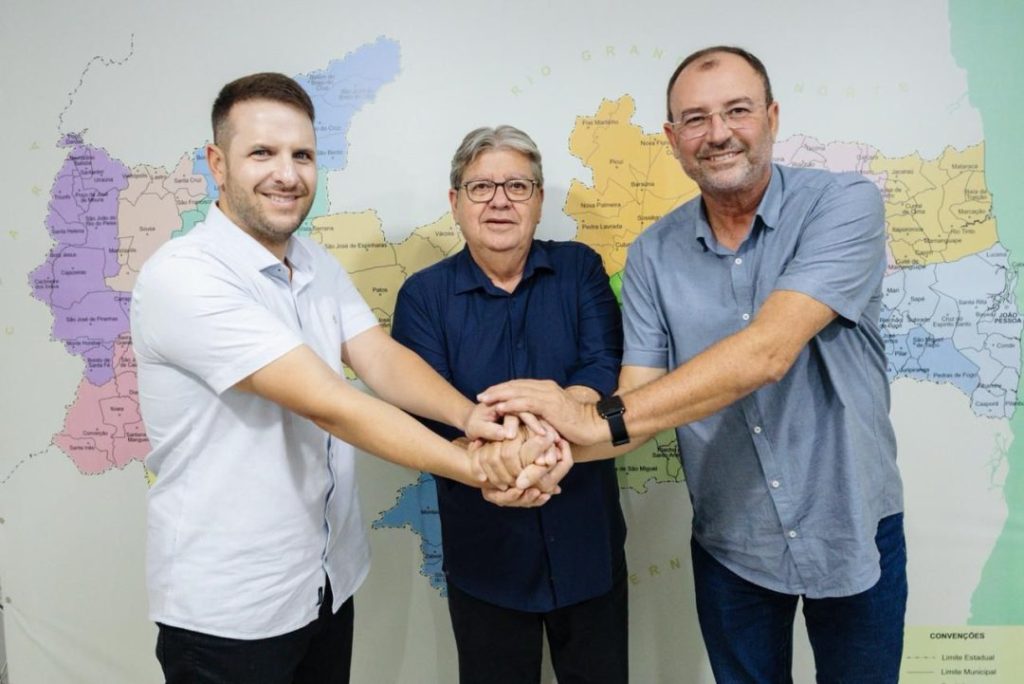 prefeito-e-ex-prefeito-de-sao-joao-do-cariri-confirmam-apoio-a-joao-azevedo