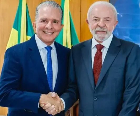 com-lula-no-guia-eleitoral,-nabor-destaca-trabalho-pela-educacao-de-patos