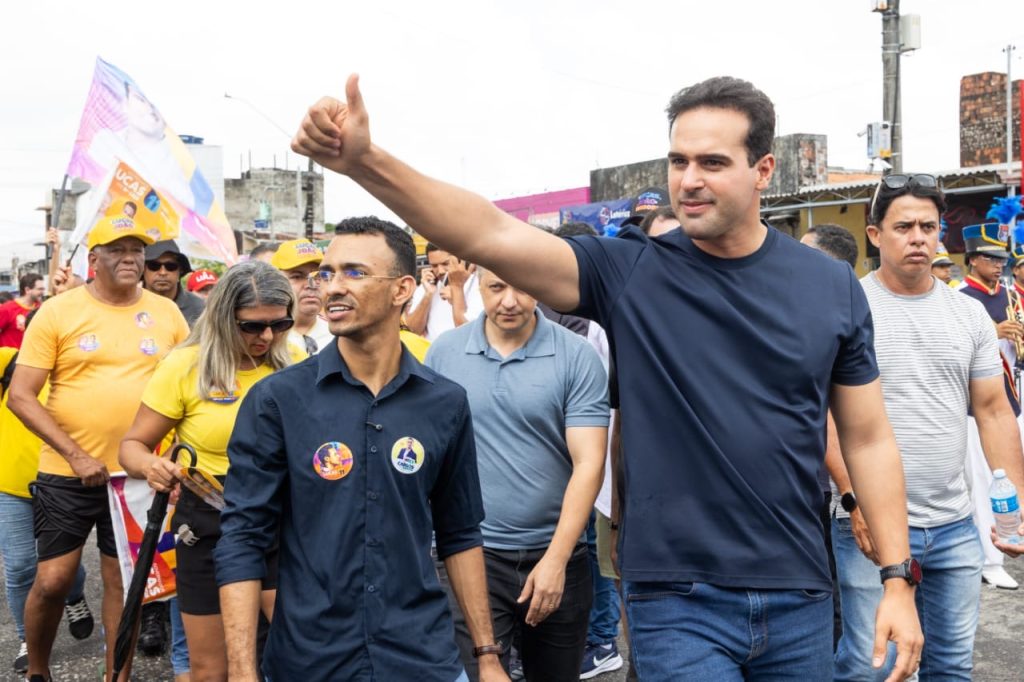 lucas-percorre-mangabeira-e-reforca-propostas-para-ampliar-oportunidades-aos-jovens