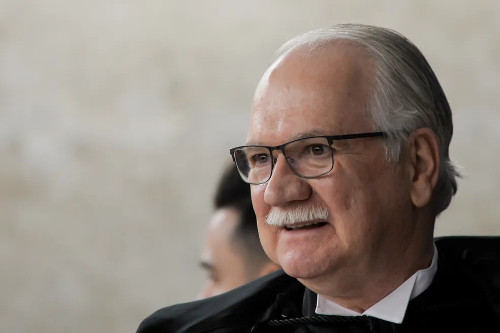 fachin-‘derruba’-decisao-de-mendonca-e-suspende-afastamento-do-diretor-geral-da-pf
