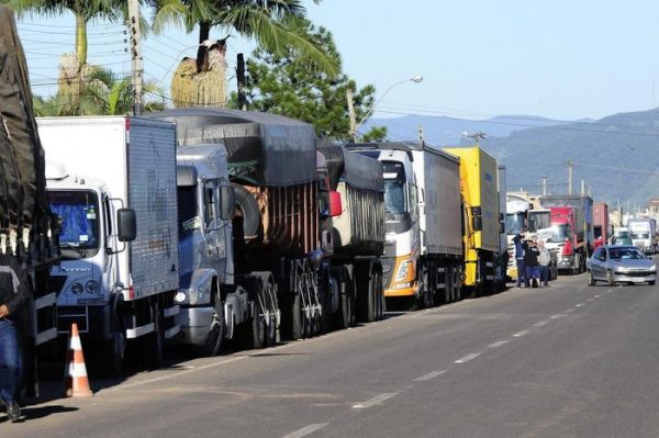 prf-restringe-trafego-de-veiculos-de-carga-durante-eleicoes-na-paraiba;-entenda