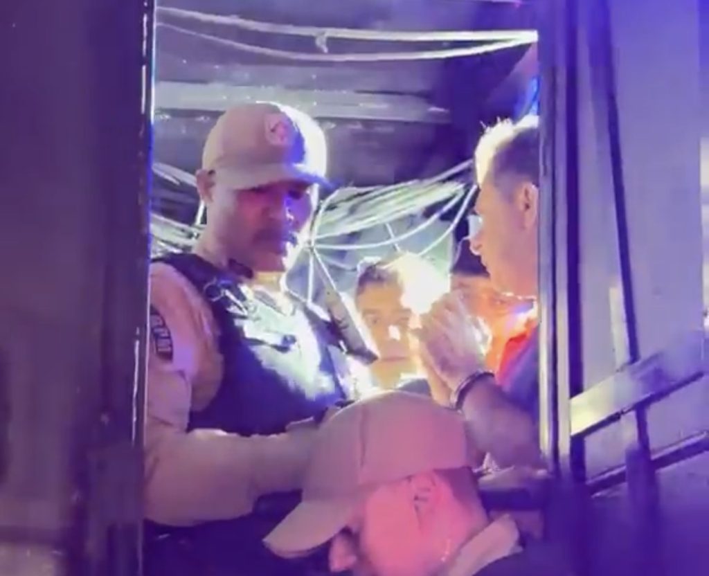 video:-evento-de-cicero-em-joao-pessoa-termina-com-confusao-em-trio-eletrico-e-apoiador-preso