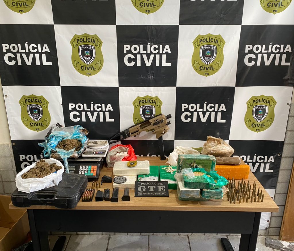policia-civil-desarticula-deposito-de-drogas-e-municoes,-na-pb
