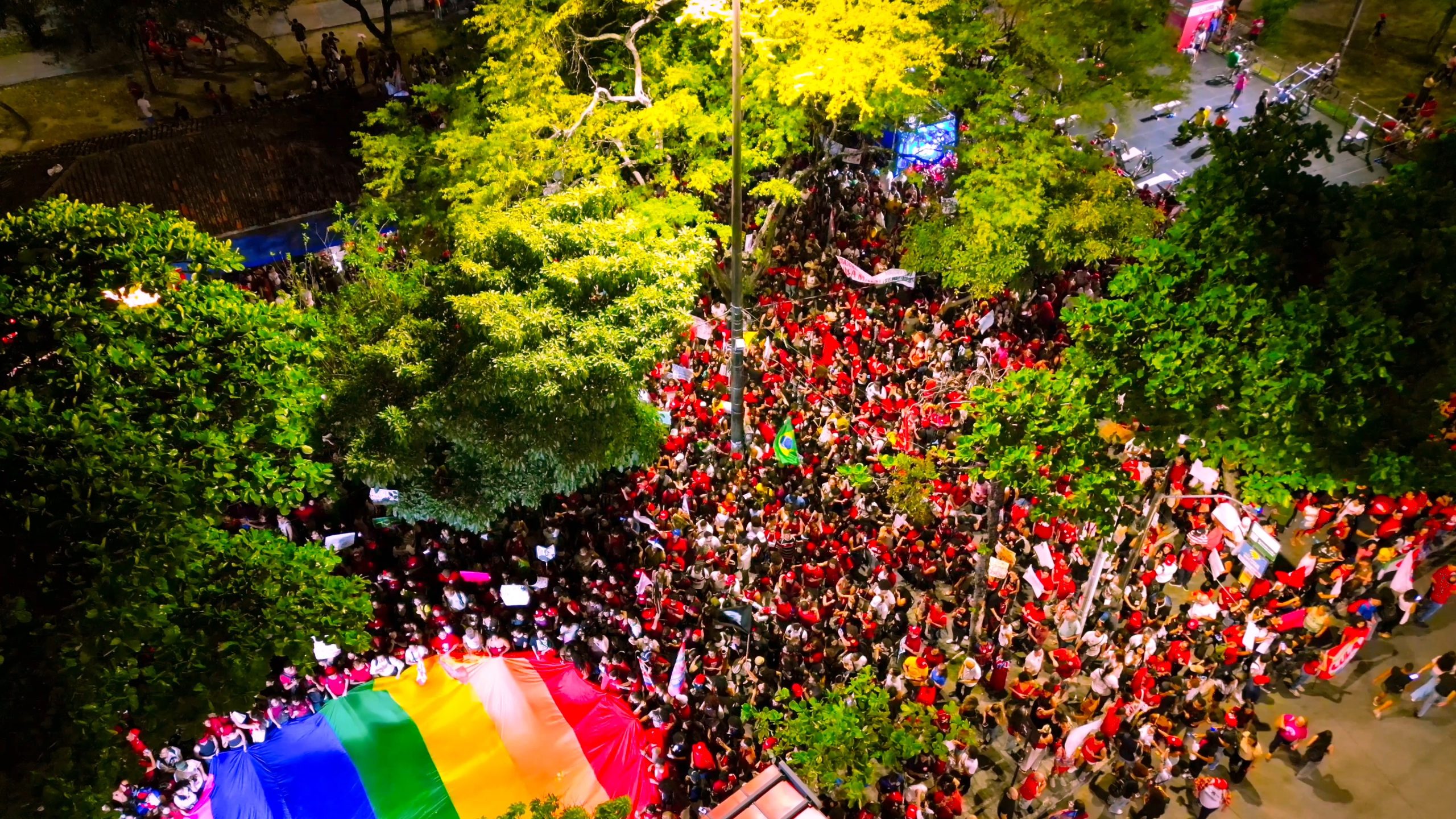 estudantes-da-ufpb-fazem-ato-em-apoio-a-reeleicao-de-lula-em-jp