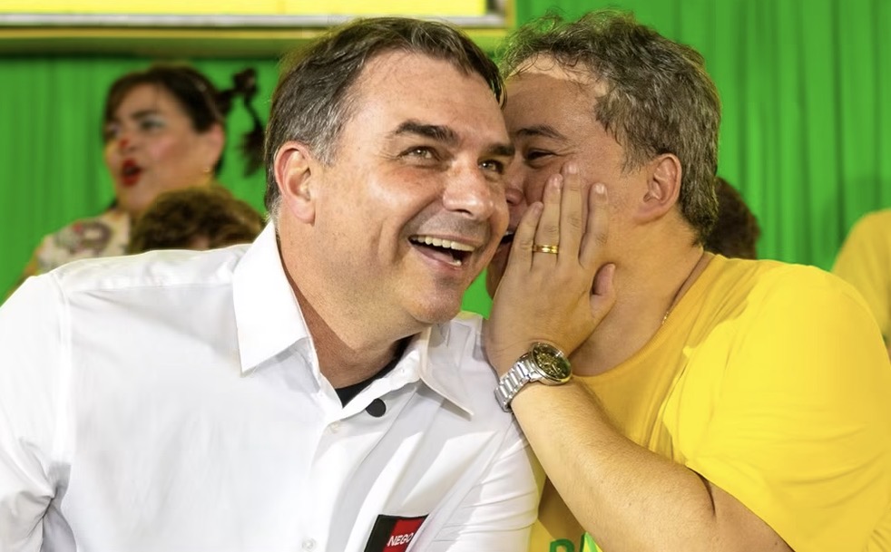 analise:-e-agora,-efraim?-flavio-bolsonaro-tambem-e-“fujao”?