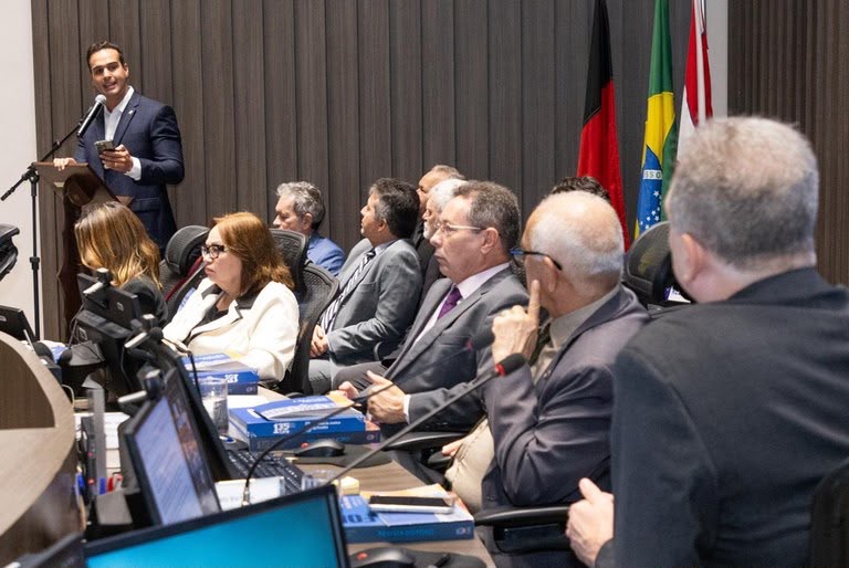 lucas-participa-de-celebracao-dos-135-anos-do-tjpb-e-reforca-importancia-da-harmonia-entre-os-poderes