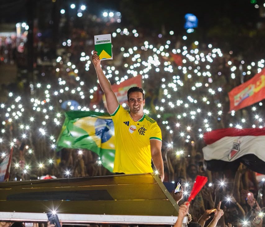 lucas-reforca-apoio-a-lula-em-grande-caminhada-que-reune-multidao-em-mangabeira