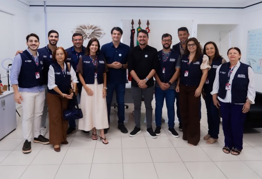 leo-entrega-novos-equipamentos-a-fiscais-da-vigilancia-sanitaria-de-jp