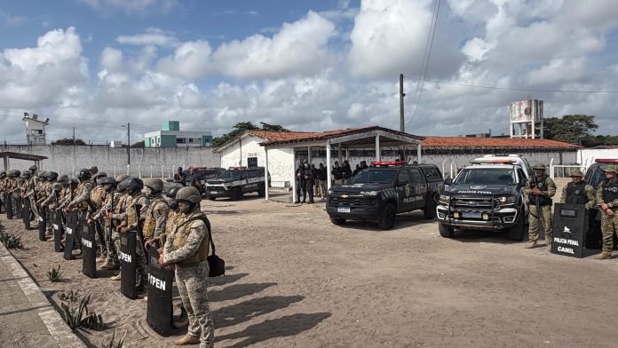 megaoperacao-mobiliza-mais-de-cem-policiais-penais-na-penitenciaria-silvio-porto,-em-jp