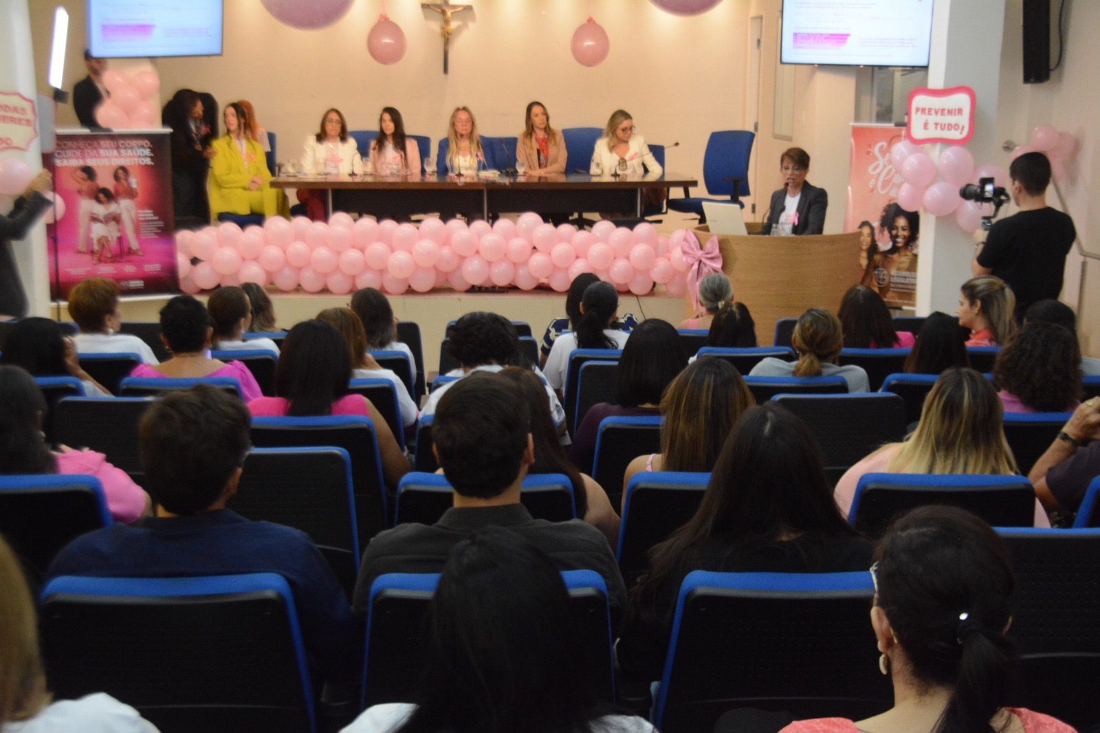 alpb-promove-palestra-sobre-outubro-rosa-e-reforca-importancia-da-prevencao-ao-cancer-de-mama